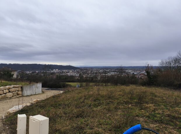 RARE A LA VENTE AVEC VUE